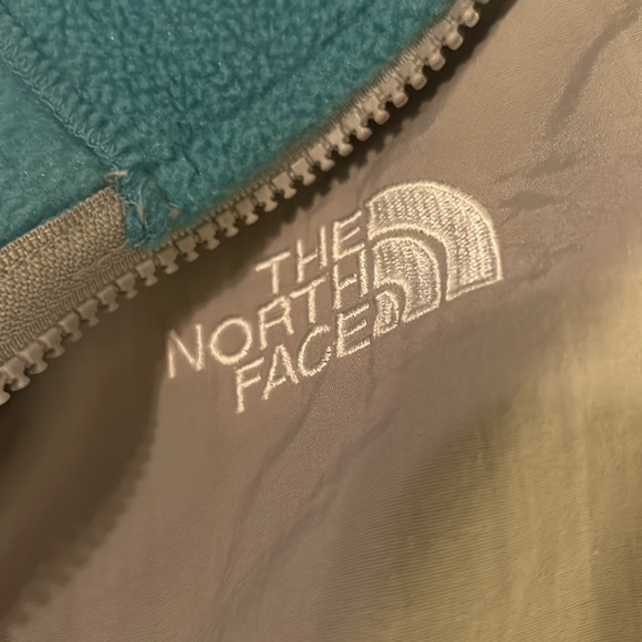 The North Face Girls Large Jacket - Picture 7 of 8